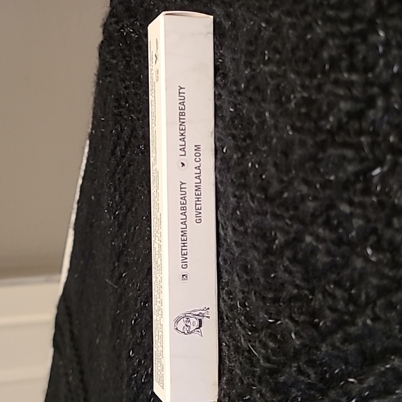 Lala Double Ended Lip Duo color Birthday Suit NIB - Picture 3 of 6